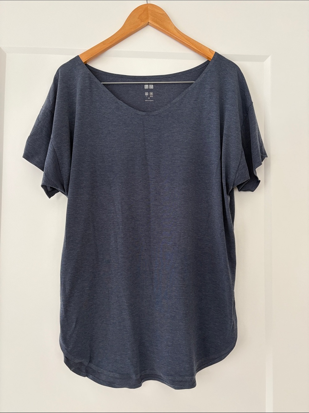 Uniqlo Airism Women's Short Sleeve Scoop Neck Tee - Dark Navy Heather